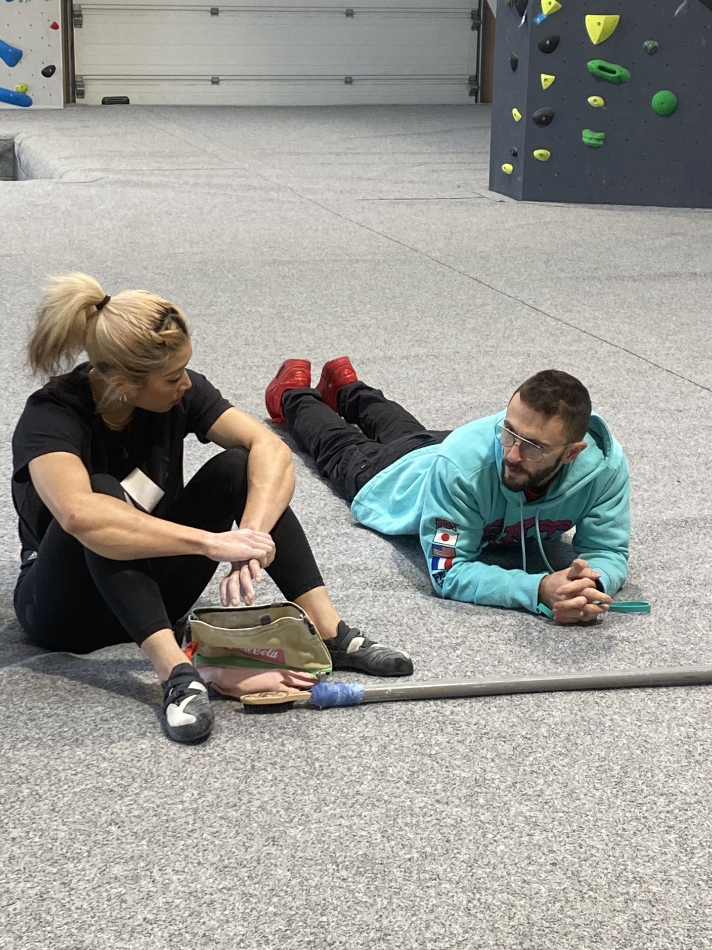 Cours d'escalade de bloc pour enfants et adultes Upzone 360 Dole